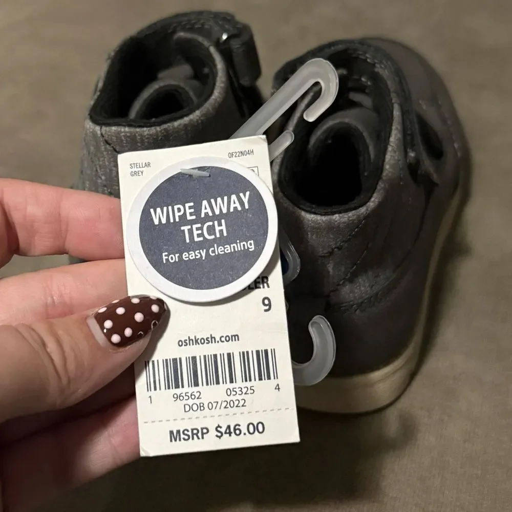 NWT- OshKosh B'gosh Gray Kids Sneakers- Size 9